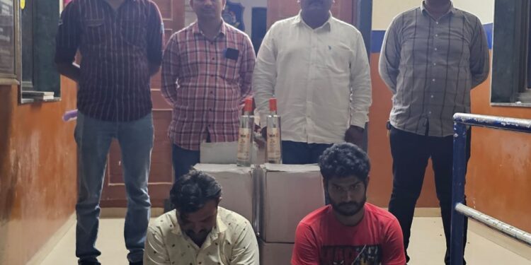 ભાવનગર લોકલ ક્રાઇમ બ્રાન્ચ ટીમનો સપાટો ભારતીય બનાવટનાં ઇંગ્લીશ દારૂની બોટલ નંગ-૧૦૬ કિ.રૂ.૩૧,૮૦૦/- ના મુદ્દામાલ સાથે બે ઇસમોને ઝડપી પાડયા