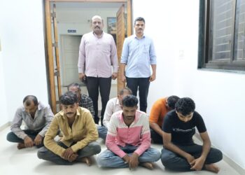 ગંજીપત્તાનો તીનપત્તીનો હારજીતનો જુગાર રમતા કુલ-૦૭ માણસોને રોકડ રૂ.૫૨,૬૦૦/-ના મુદ્દામાલ સાથે ઝડપી પાડતી ભાવનગર લોકલ ક્રાઇમ બ્રાન્ચ