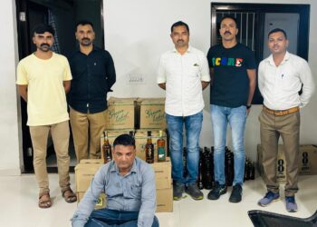 ભારતીય બનાવટની ઇંગ્લીશ દારૂની અલગ-અલગ કંપનીની નાની-મોટી બોટલો નંગ-૪૬૨ કિ.રૂ.૧,૮૬,૩૭૦/-સહિત કુલ કિ.રૂ.૩,૩૯,૩૭૦/-ના મુદ્દામાલ સાથે એક ઇસમને ઝડપી પાડતી ભાવનગર, લોકલ ક્રાઇમ બ્રાન્ચ તથા પેરોલ ફર્લો સ્કવોડ