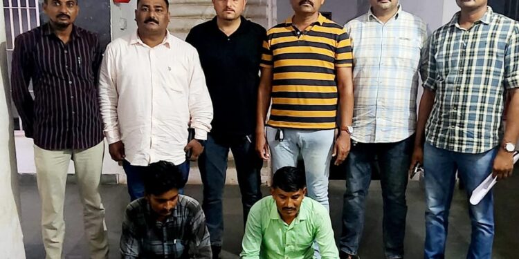 દાઠા પોલીસ સ્ટેશન માં દાખલ થયેલ બળાત્કારના ગુન્હામાં પકડવાના બાકી આરોપીઓને ઝડપી પાડતી ​ભાવનગર લોકલ ક્રાઇમ બ્રાન્ચ