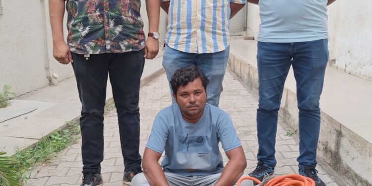 ફેબ્રીકેશનના સાધનોની થયેલ ચોરીના કિ.રૂ.૧૫,૦૦૦/-ના મુદ્દામાલ સાથે એક ઇસમને ઝડપી ચોરીનો ગુન્હો શોધી કાઢતી ભાવનગર લોકલ ક્રાઇમ બ્રાન્ચ