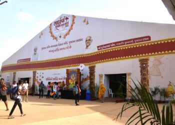 ગુજરાત સરકાર દ્વારા અંબાજી આવતા પદયાત્રીઓ માટે અદ્યતન વોટરપ્રુફ વિસામાનું આયોજન