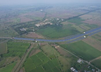 વડોદરામાં નર્મદા નિગમે કેનાલો ઉપર ૧૩ કિમિ. લંબાઇમાં સોલાર પેનલથી ૨૯.૫૧ મિલિયન યુનિટ સ્વચ્છ વીજળી ઉત્પન્ન કરી