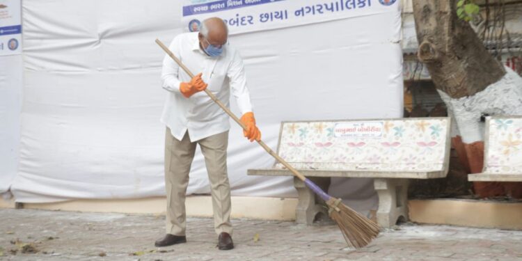 મુખ્યમંત્રી શ્રી ભૂપેન્દ્ર પટેલની અધ્યક્ષતામાં પોરબંદરમાં ‘સ્વચ્છ ભારત દિવસ’ની ઉજવણી