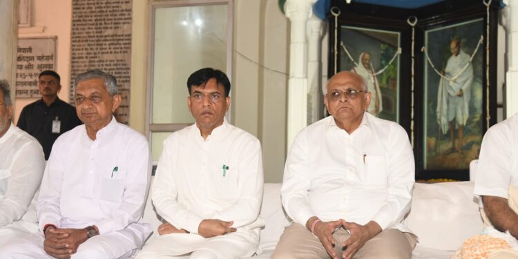 મુખ્યમંત્રી ભૂપેન્દ્ર પટેલની અધ્યક્ષતામાં પોરબંદરમાં  ‘સ્વચ્છ ભારત દિવસ’ની ઉજવણી કરાઈ