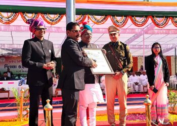 બનાસકાંઠા જિલ્લા ની 76 માં પ્રજાસત્તાક પર્વની ધામધૂમથી ઉજવણી શક્તિપીઠ અંબાજી ખાતે કરવામાં આવી