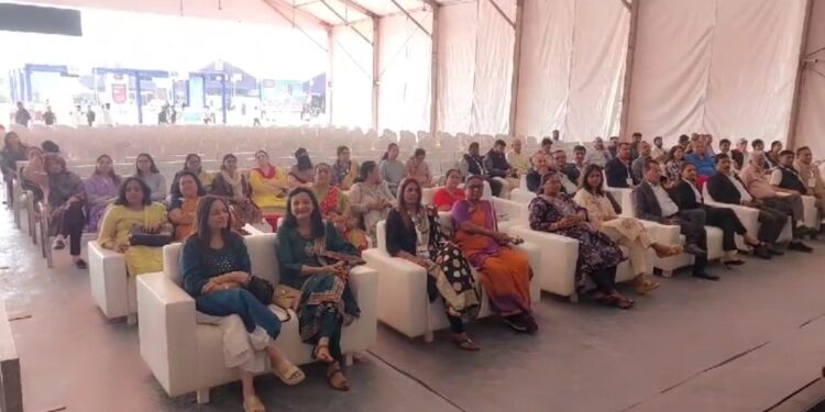 ભાવનગર ચેમ્બર ઓફ કોમર્સ દ્વારા આયોજિત ટ્રેડ અને ઇન્ડસ્ટ્રીયલ એક્સપો રાજકારણનો અખાડો બન્યો