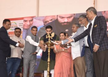 કેન્દ્રિય રાજ્ય મંત્રી શ્રીમતી નિમુબેન બાંભણીયાનાં હસ્તે ભાવનગરના જવાહર મેદાન ખાતે વાઈબ્રન્ટ ભાવનગર વિઝન-૨૦૩૦ ટ્રેડ એન્ડ ઈન્ડસ્ટ્રીઅલ એક્સ્પોનો શુભારંભ.