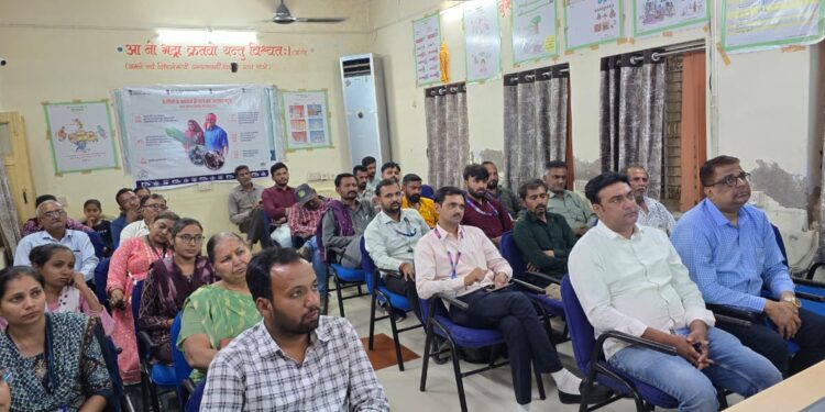 ભાવનગરમાં એસ.બી.આઇ ગ્રામ સ્વરોજગાર તાલીમ સંસ્થા દ્વારા ખેડૂતોને સસ્તી અને સરળ લોન અંગેનો વેબીનાર યોજાયો.