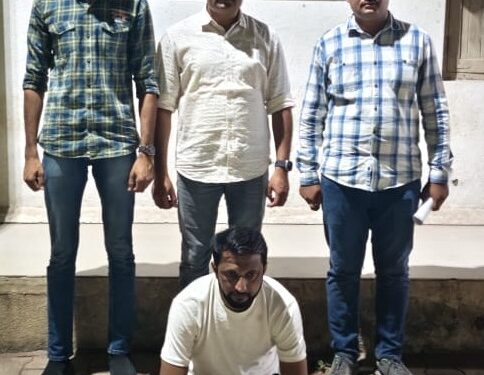 સુરત શહેર, ઇચ્છાપોર પોલીસ સ્ટેશનમાં દાખલ થયેલ જી.એસ.ટી.ને ખોટા દસ્તાવેજો બનાવવાના ગુન્હામાં નાસતાં-ફરતાં આરોપીને ઝડપી પાડતી ભાવનગર લોકલ ક્રાઇમ બ્રાન્ચ