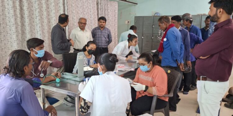 ઘોઘાના વાળુકડ પ્રાથમિક આરોગ્ય કેન્દ્ર દ્વારા “એક પગલું સારા સ્વાસ્થ્ય તરફ” પહેલ શરૂ કરી