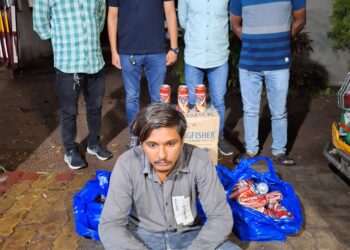 ભારતીય બનાવટનાં બિયર ટીન નંગ-૧૪૪ કિ.રૂ.૨૫,૯૨૦/- સહીત કુલ કિ.રૂ.૧,૨૫,૯૨૦/- ના મુદામાલ સાથે એક ઈસમને ઝડપી પાડતી ભાવનગર લોકલ ક્રાઇમ બ્રાન્ચ