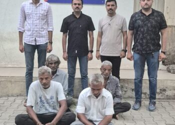 રોકડ રૂ.૧૦,૨૬૦/-નાં મુદ્દામાલ સાથે ગંજીપત્તાનો હાર-જીતનો હાથકાંપનો જુગાર રમતા પાંચ ઇસમોને ઝડપી પાડતી ભાવનગર લોકલ ક્રાઇમ બ્રાન્ચ