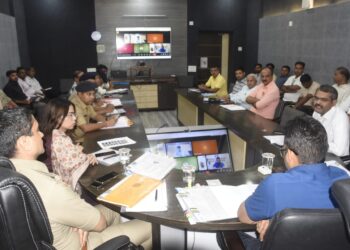 ભાવનગર ખાતે જિલ્લા કલેક્ટરશ્રી ડૉ.મનિષ કુમાર બંસલના અધ્યક્ષસ્થાને રોડ સેફ્ટી કાઉન્સિલની બેઠક યોજાઈ