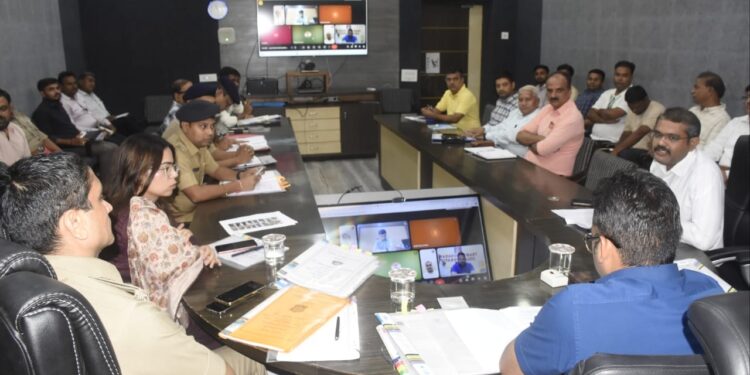 ભાવનગર ખાતે જિલ્લા કલેક્ટરશ્રી ડૉ.મનિષ કુમાર બંસલના અધ્યક્ષસ્થાને રોડ સેફ્ટી કાઉન્સિલની બેઠક યોજાઈ