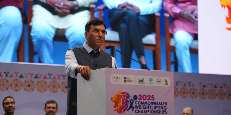 અમદાવાદમાં વીર સાવરકર સ્પોર્ટ્સ કૉમ્પ્લેક્સ ખાતે કોમનવેલ્થ વેઇટલિફ્ટિંગ ચેમ્પિયનશિપ ૨૦૨૫નો ભવ્ય પ્રારંભ