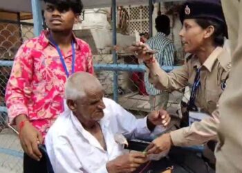 અંબાજી ખાતે ભાદરવી પૂનમના મેળામાં બનાસકાંઠા પોલીસની સુરક્ષા, માનવતા અને વત્સલયતા