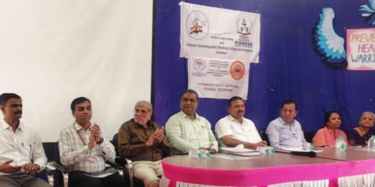 પેટ્રિયટ ક્લબ ઓફ ઈન્ડિયા અને પાયોનિયર હોમિયોપેથીક મેડિકલ કોલેજ, વડોદરા દ્વારા રોગ મુક્ત ભારત અભિયાન નું ઉદ્દઘાટન.